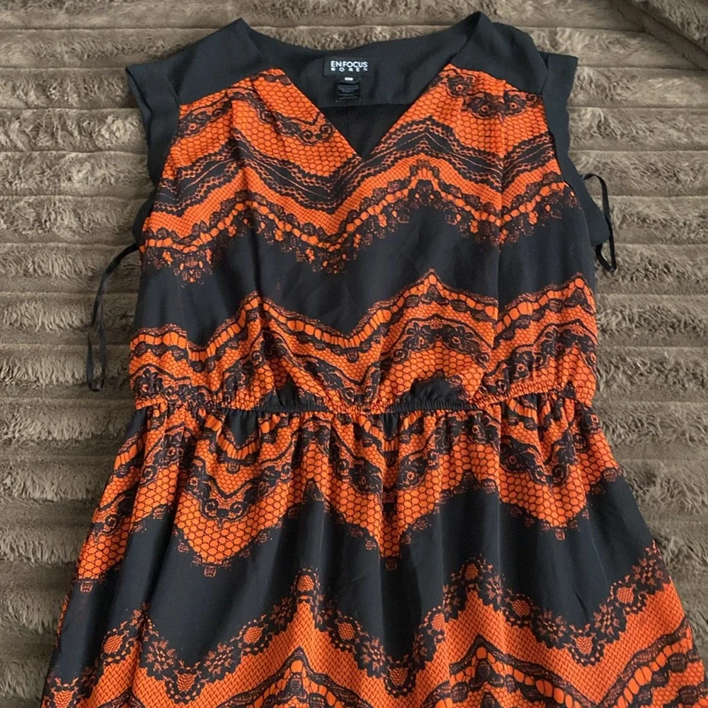 Black and orange dress - Picture 2 of 7